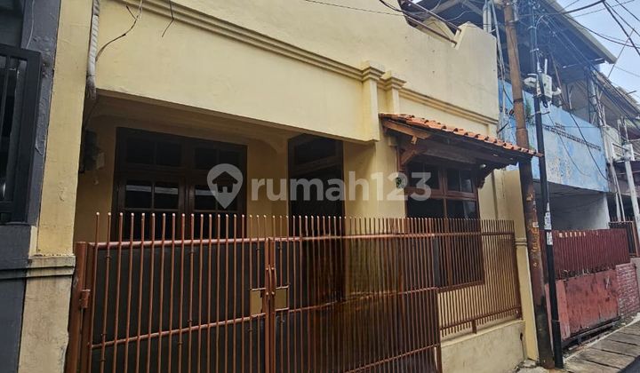 Rumah baru renov 5x11 lokasi strategis di Tanjung Duren(TD397) - foto 1