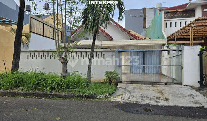 Rumah Hitung Tanah Dijual Permata Buana Hadap Selatan - LT 200M2 - foto 1