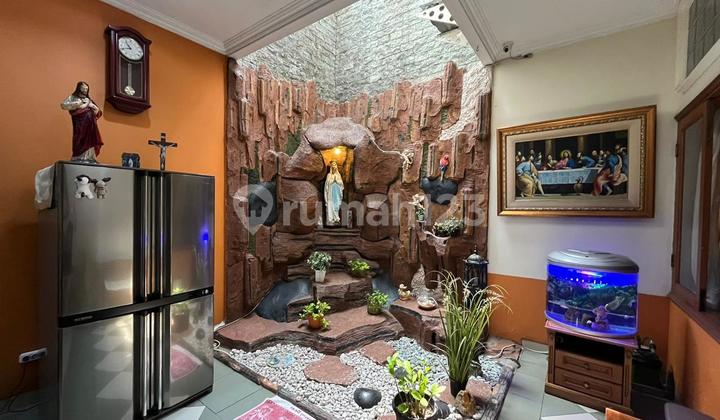 Rumah Besar 2 Lantai Di Kawasan Premium Taman Permata Buana - foto 1