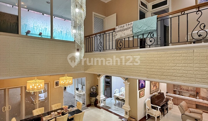 Rumah Terawat 2 Lantai Bebas Banjir Duri Kepa Jakarta Barat - foto 1