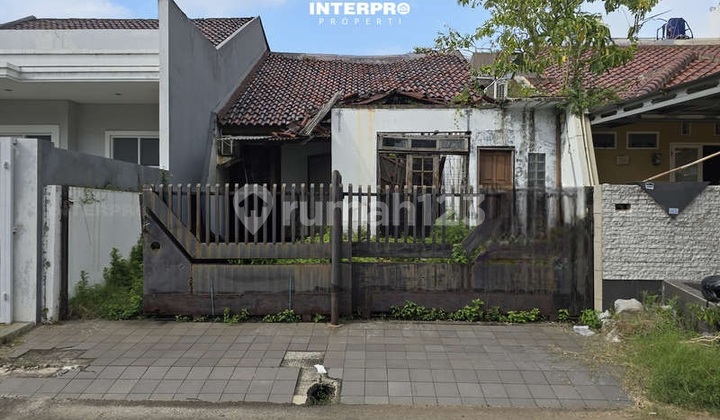 Rumah Hitung Tanah Permata Buana Cocok untuk Bangun Ulang - 160M2 - foto 1