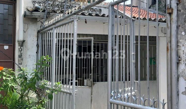 Rumah Tua Daerah Angke Terate Tambora Jembatan Lima Jakarta Barat - foto 1