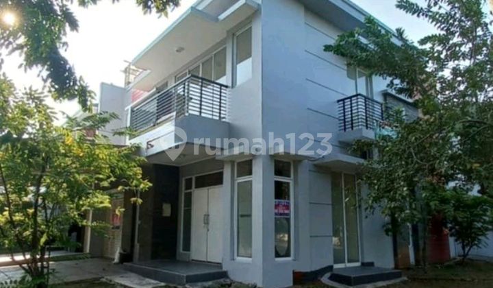 Rumah Hoek di Cluster Amerika Latin Green Lake - foto 1