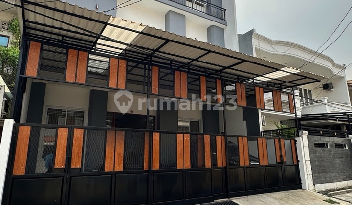 Rumah Cantik 3 Lantai Sunrise Garden Area Tenang dan Nyaman - foto 1