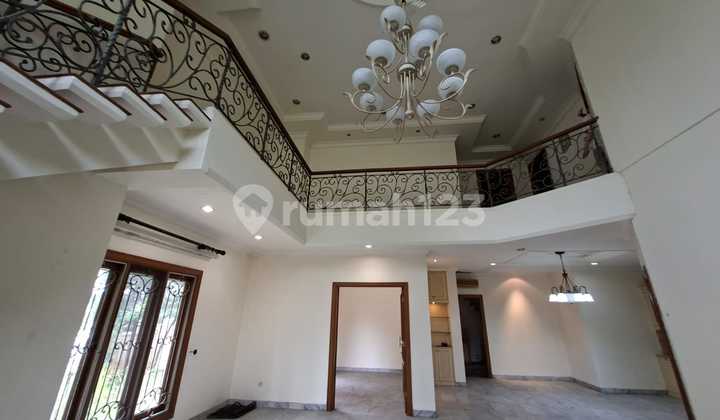 Lepas Cepat Rumah Puri Indah Dekat Taman - foto 1