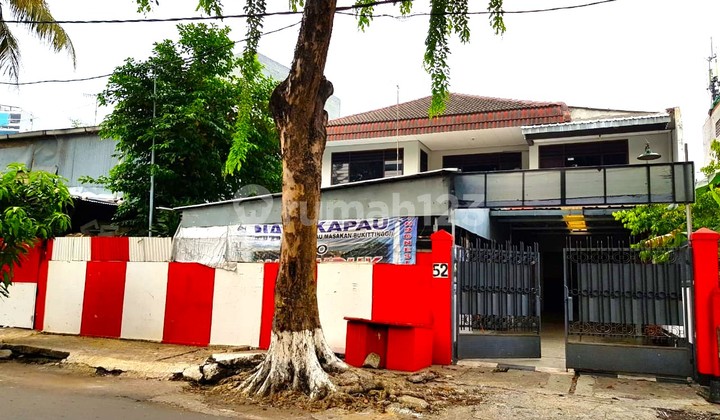 Rumah Tomang. 2 Lantai. 27X30. Jalan Lebar 3 Mobil - foto 1