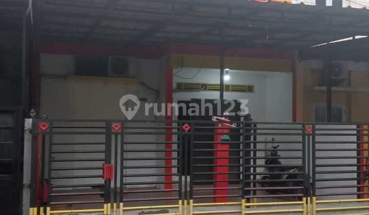 Rumah di Duri Kosambi Jakarta Barat Luas 6X12,5 2,5 Lantai SHM - foto 1