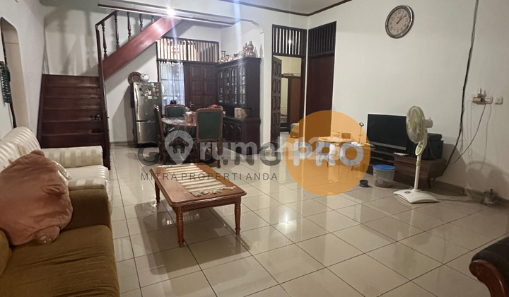 Langka Eksklusif Rumah Sunrise Garden Kedoya Jakarta Barat Jalan Lebar - foto 1