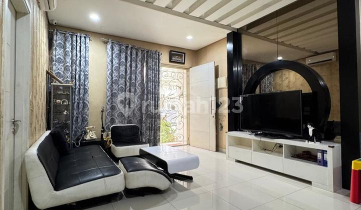 Rumah di Green Lake City Luas 8X15 2 Lantai SHM Semi Furnished - foto 1