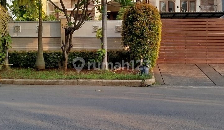 Rumah Mewah di Puri Indah - foto 1