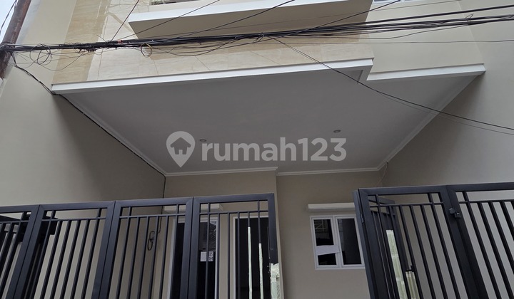Dijual Rumah Baru Minimalis di Tanjung Duren - foto 1