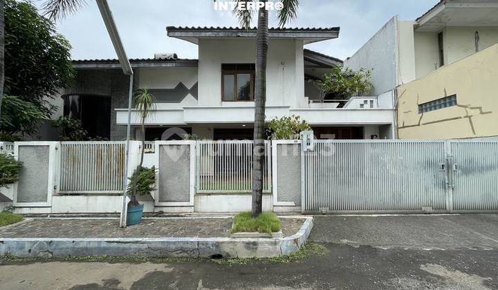 Rumah Spacious Dijual Intercon Kebon Jeruk Hadap Utara - LT 324M2 - foto 1