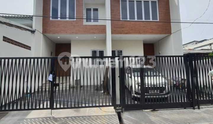 Rumah Baru 2 Lantai Bojong Indah Jakbar - foto 1