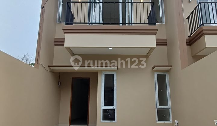 Di Jual Rumah 2 Lantai Bangunan Baru di Kav Dki Meruya Selatan Rumah Bagus SHM di Blok 123, Jl. Kav. Dki Blok 123 No.10, Meruya Utara, Kembangan, Kota Jakarta Barat, Dki Jakarta, Indonesia, 11620, Kav Dki - foto 1
