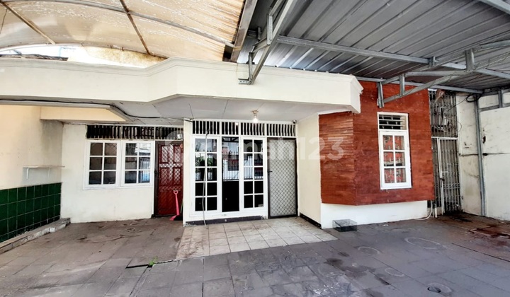 Rumah Lama bisa Huni @ Taman Kedoya. Baru Jakarta Barat - foto 1