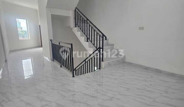 Rumah Tanjung Duren Brand New - foto 1