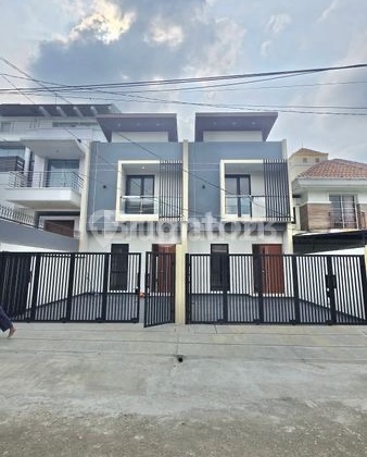 For Sale Rumah Baru 2 Lantai Row 2 Mobil di Kav Dki Meruya - foto 1