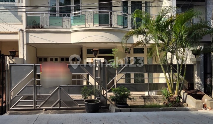 Dijual Rumah Second Siap Huni di Greenville - foto 1
