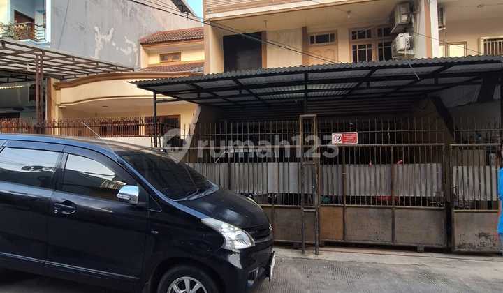 Frans Cen-Dijual Rumah Taman Ratu.siap Huni.wow Murah..Banting Harga Bu Lt.6x15/2 lt - foto 1