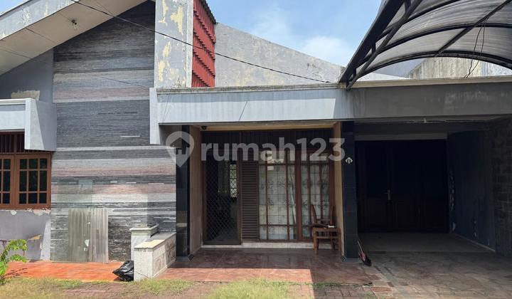 Dijual Rumah Tua Hitung Tanah di Permata Meruya - foto 1