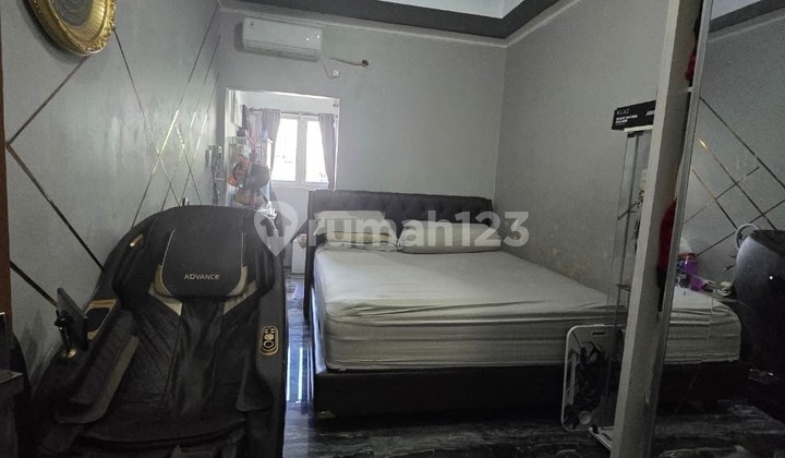 Ana Rumah Uk 3X15m di Jalan Lebar Komplek Kavling Polri Jelambar - foto 1