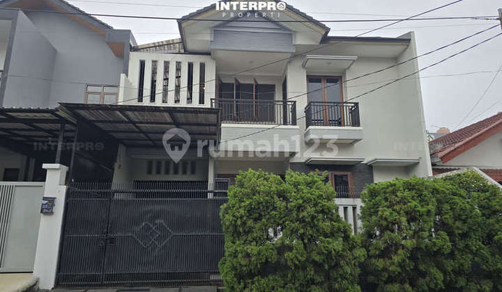 Rumah 2 Lantai Dijual Taman Aries Meruya Hadap Selatan - 200M2 - foto 1