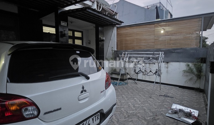 Dijual Rumah 1.5Lt Nempel Meruya 3Kt Lebar Muka 6M Ruas 2 Mobil - foto 1