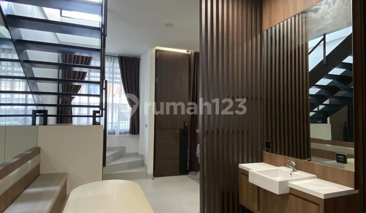 Di Jual Rumah Cengkareng Lokasi Strategis - Harga Nego - foto 1
