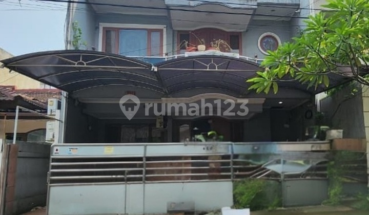 Harga Miring !! Dijual Cepat Rumah Puri Indah, Jakarta Barat - foto 1