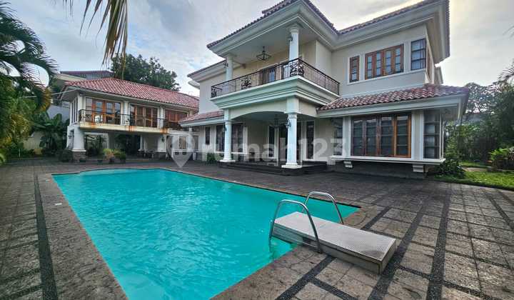 Rumah Mewah di Taman Kedoya Baru - Jakarta Barat - foto 1