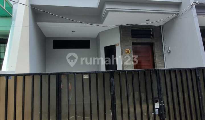 Rumah Siap Hunu 5X12.6 Lokasi Strategis di Tanjong Duren(Td430) - foto 1