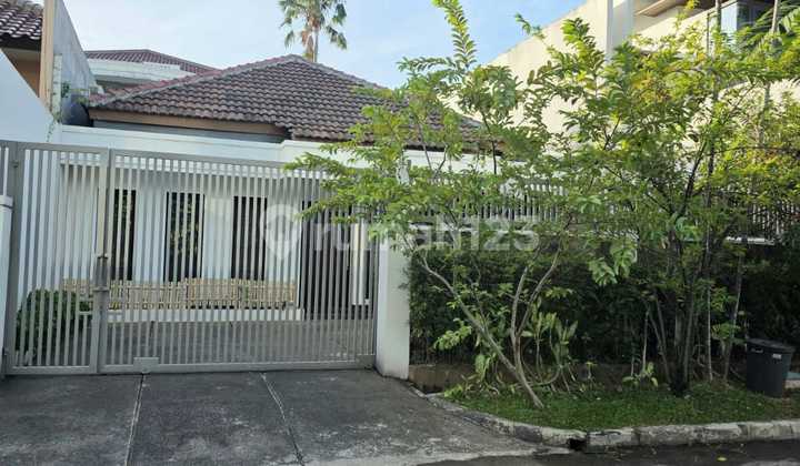 Dijual Cepat Rumah Bagus dan Siap Huni di Taman Kebun Jeruk (Intercon) Lokasi Strategis di Jakarta Barat - foto 1