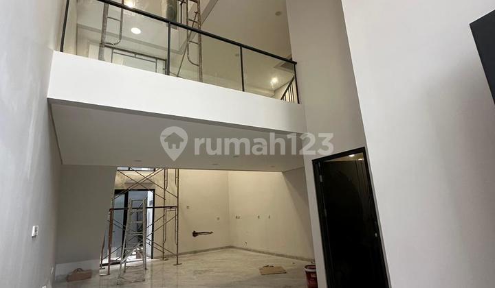 Dijual Rumah Custom Lebar 6 di Meruya Utara Jakarta Barat - foto 1