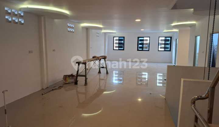 Rumah Kebon Jeruk( Kota)...... Dijual Cepat - foto 1