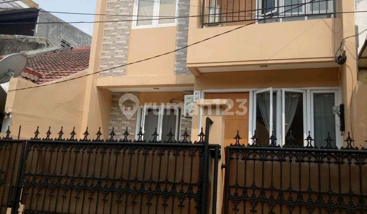 Duri Kepa, Rumah 2,5 Lantai Uk.6x15 Hadap Utara Jalan 1,5 Mobil - foto 1