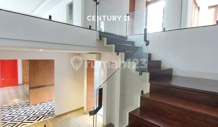 Rumah Mewah Industrial Dekat Senayan 5275 - foto 1