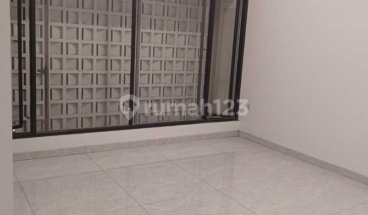 Kost Furnished SHM di Metland Puri, Jakarta Barat - foto 1
