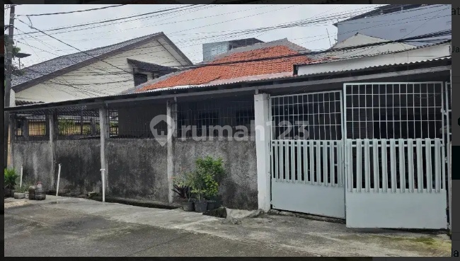 Dijual Cepat dan Murah Rumah Posisi Hook Lokasi Strategis Kapuk, Cengkareng - Jakarta Barat - foto 1