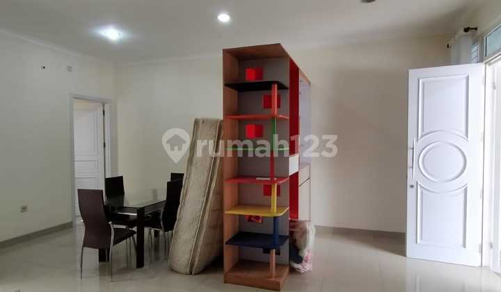 Green Lake City Cluster West Europe Luas Tnh 120 M² ( 8X15 )Luas Bngunan 144 M²Bangunan 2 Lantaifurnishshmac 3Kmr Tdr 3+1Kmr Mnd 3+1Hadap Selatanharga 3,3 Milyar Nego - foto 1