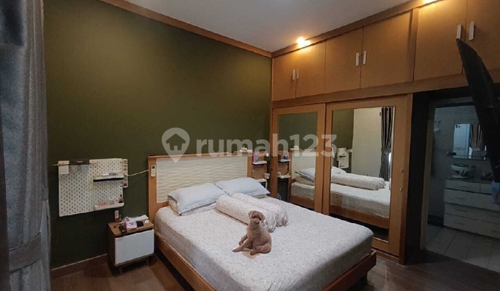 Rumah Fullfurnish Siap Huni di Daerah Binus Kemanggisan Palmerah Jakarta Barat - foto 1