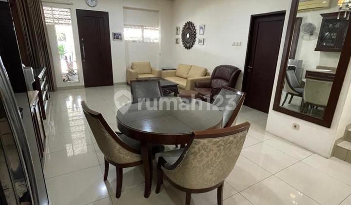 Dijual Rumah di Puri Mansion 2 Lantai SHM - foto 1