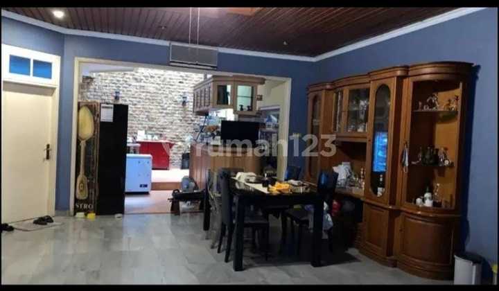 Frans Cen-Dijual Rumah di Taman Kebon Jeruk/ Intercon/ Serengseng..Blok Bagus Depan.. Kembangan Jakarta Barat.wow Bagus Lokasi LT 300 M2 / 425 M2/ 2Lt - foto 1