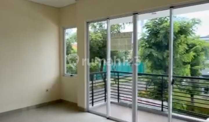 Dijual Rumah Hoek di Green Lake City Cluster Amerika Latin - foto 1