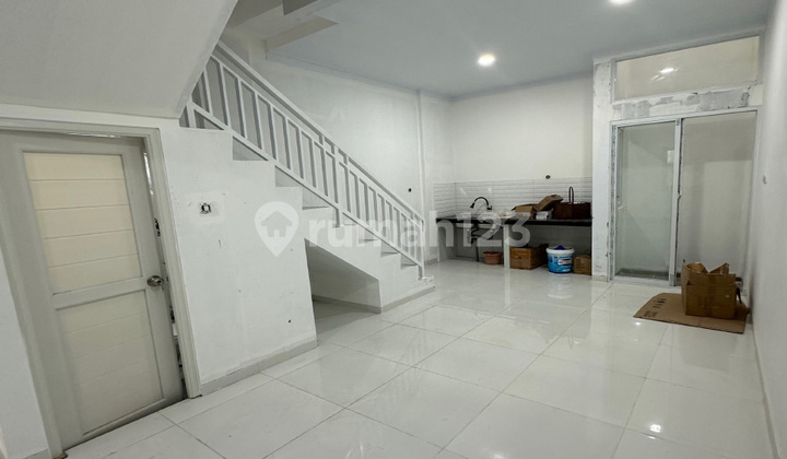 Harga Murah di Jakarta! Rumah Minimalist Siap Huni di Grogol - foto 1