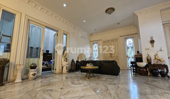 Dijual Rumah Taman Kebon Jeruk, Intercon Luas Tanah 547 M2, Jakarta Barat - foto 1