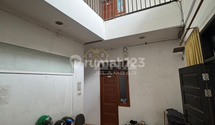 Ana Rumah Kost Berjalan Uk 10X22m di Jelambar - foto 1