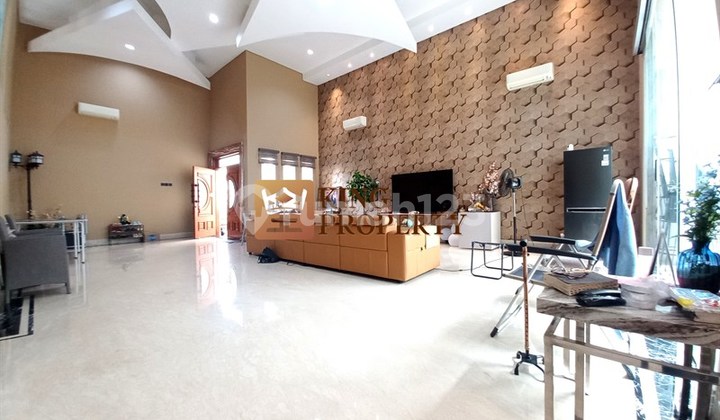 Rumah Hook Daan Mogot Baru 3 Lantai Jimbaran Tropical Contemporary Design, Furnish Lengkap Dekat Rs Hermina & Mall Daan Mogot, Dekat Terminal Kalideres, Sekolah Dian Harapan, Hari-Hari Pasar Swalayan - foto 1
