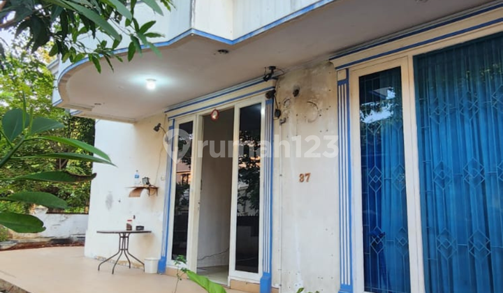 Rumah 2 Lantai Dekat Fasilitas Kesehatan - foto 1