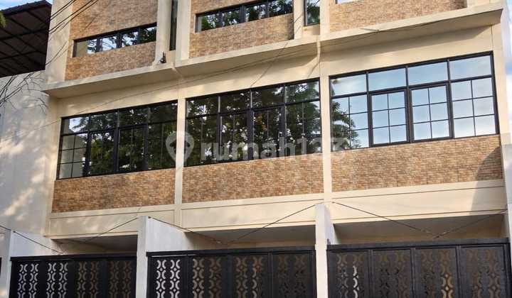 1534 Rumah Baru Tanjung Duren - foto 1