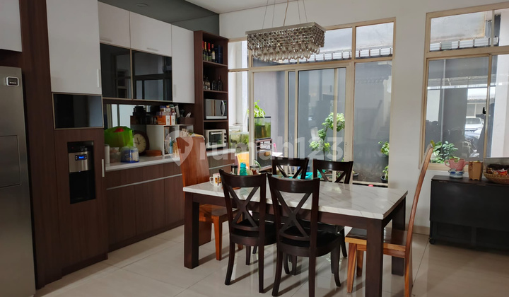 Dijual Rumah Siap Huni Golflake Jakbar - foto 1